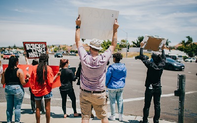 demonstrations in america celebrating sharrif refusal of calls agains black lives matter