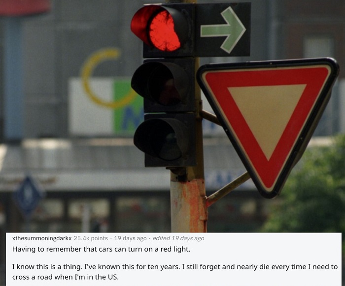 11 American Problems Europeans Don’t Understand 7 red traffic signal with green arrow mark showing the american problems